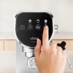 Cafetera Espresso Ufesa Sienna – 20 bar, 1360 W, 2 Tazas, Depósito 0.9 L, Vaporizador Orientable, Inox - Imagen 5